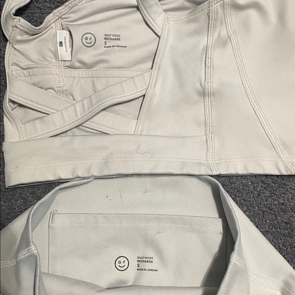 Backless Workout Set - Picture 3 of 3